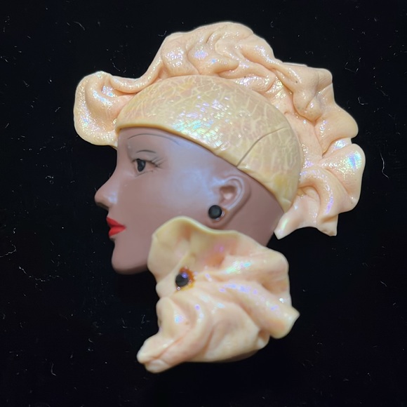 Vintage Head Brooch/Pin/Pendant - Picture 10 of 17